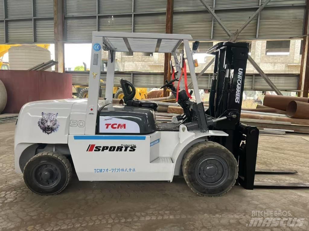 TCM FD50 Chariots diesel