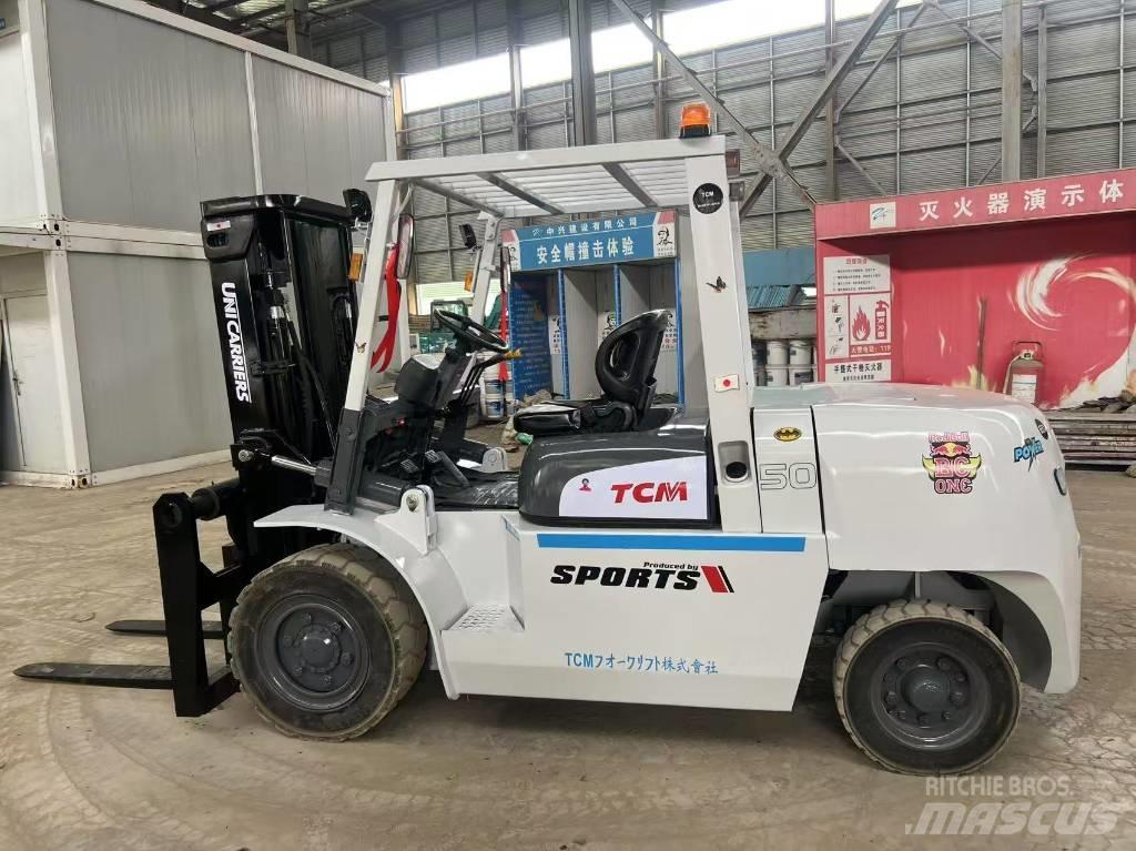 TCM FD50 Chariots diesel
