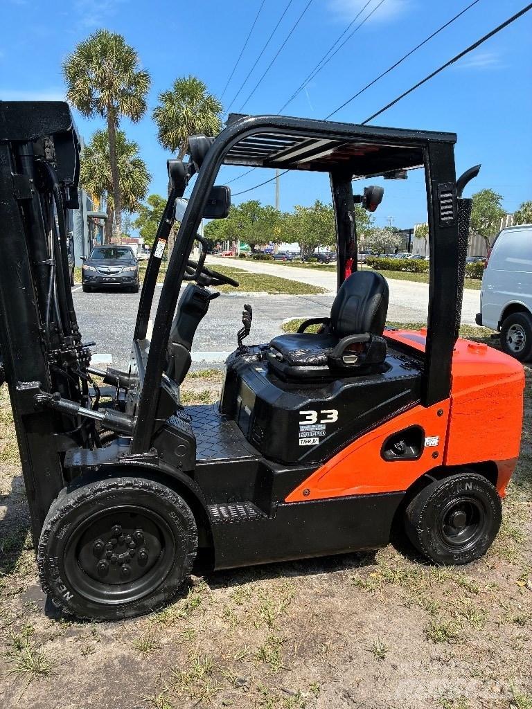 Doosan D 33 S-7 Autres Chariots élévateurs