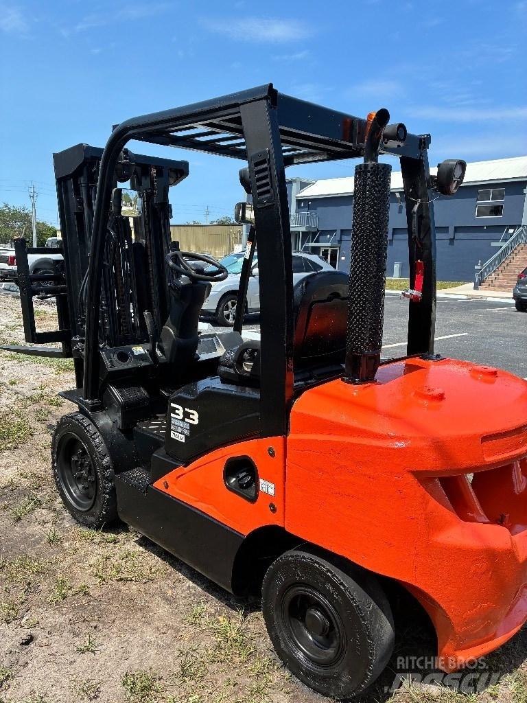 Doosan D 33 S-7 Autres Chariots élévateurs