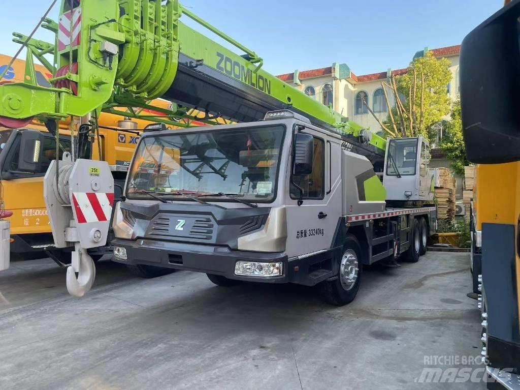 Zoomlion ZTC 251 V Grues tout terrain