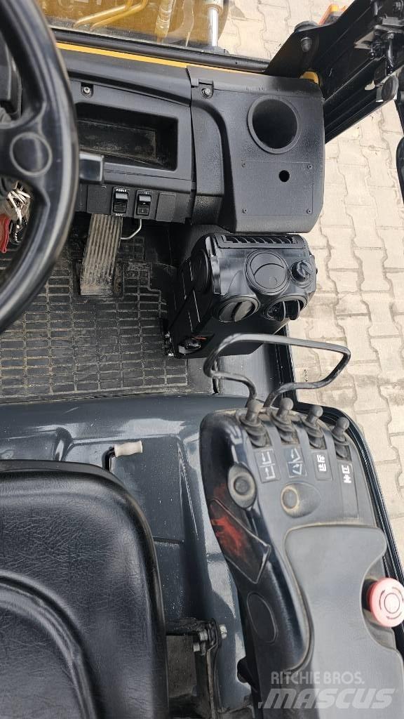 CAT GP 25 NT Chariots GPL