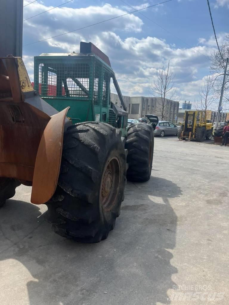 Timberjack 240 B Tracteur routier
