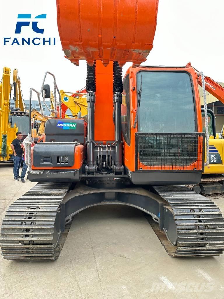 Doosan dx150 Pelle sur chenilles