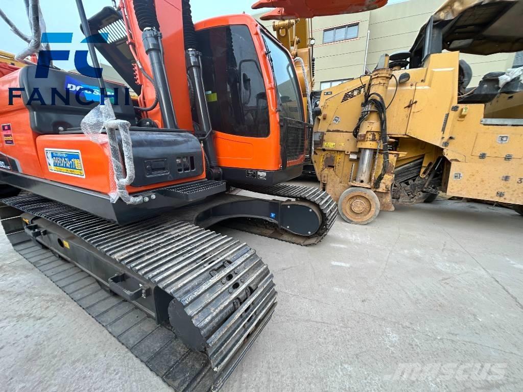 Doosan dx150 Pelle sur chenilles