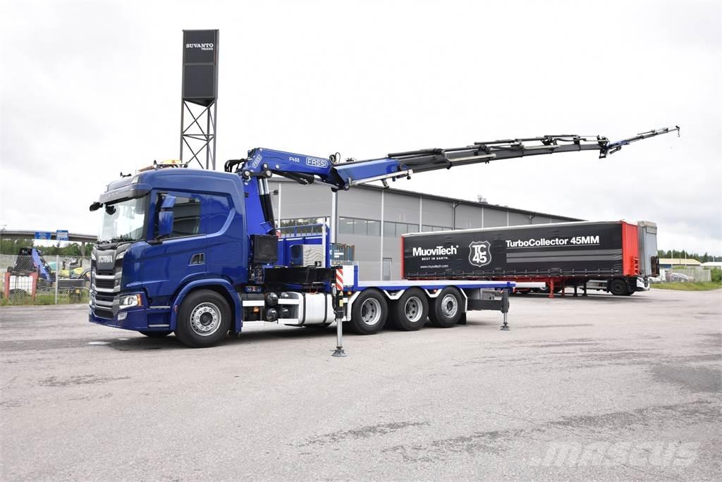 Scania G450 8X4 Camion plateau ridelle avec grue