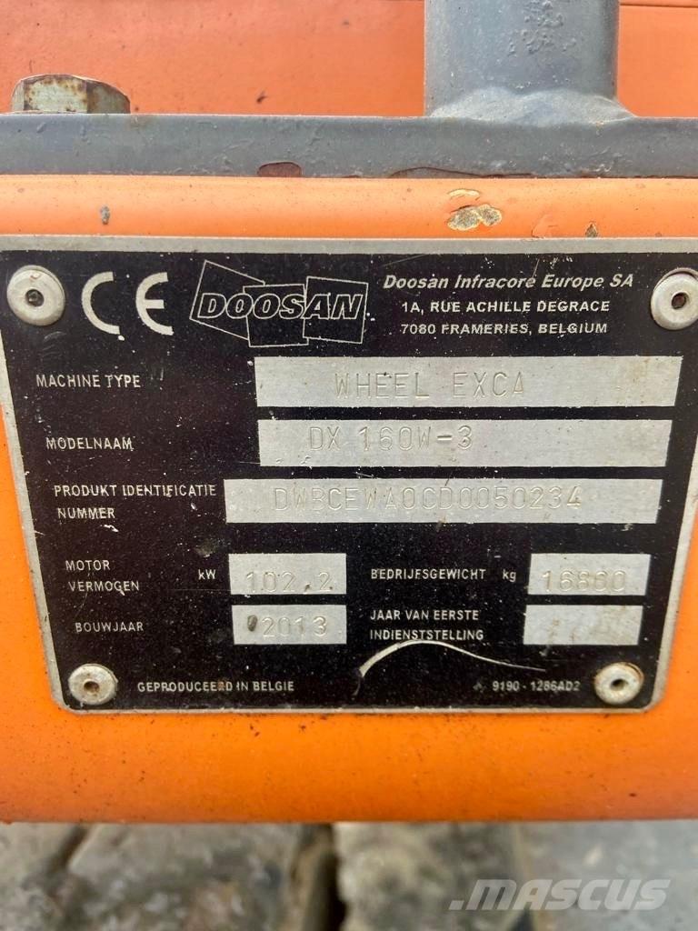 Doosan DX 160 W-3 Pelle sur pneus