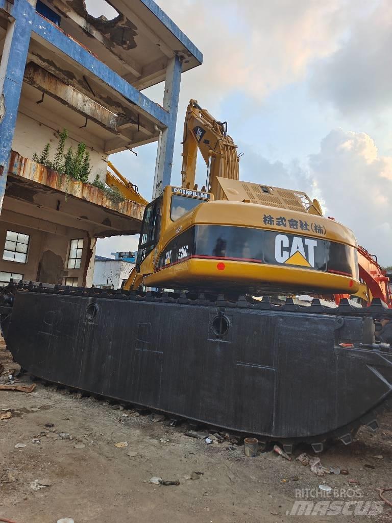 CAT 320 C Pelles amphibies