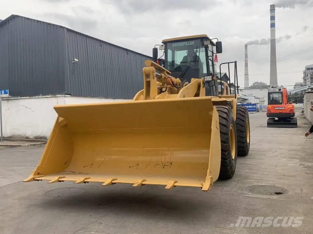 CAT 966H Chargeuse sur pneus