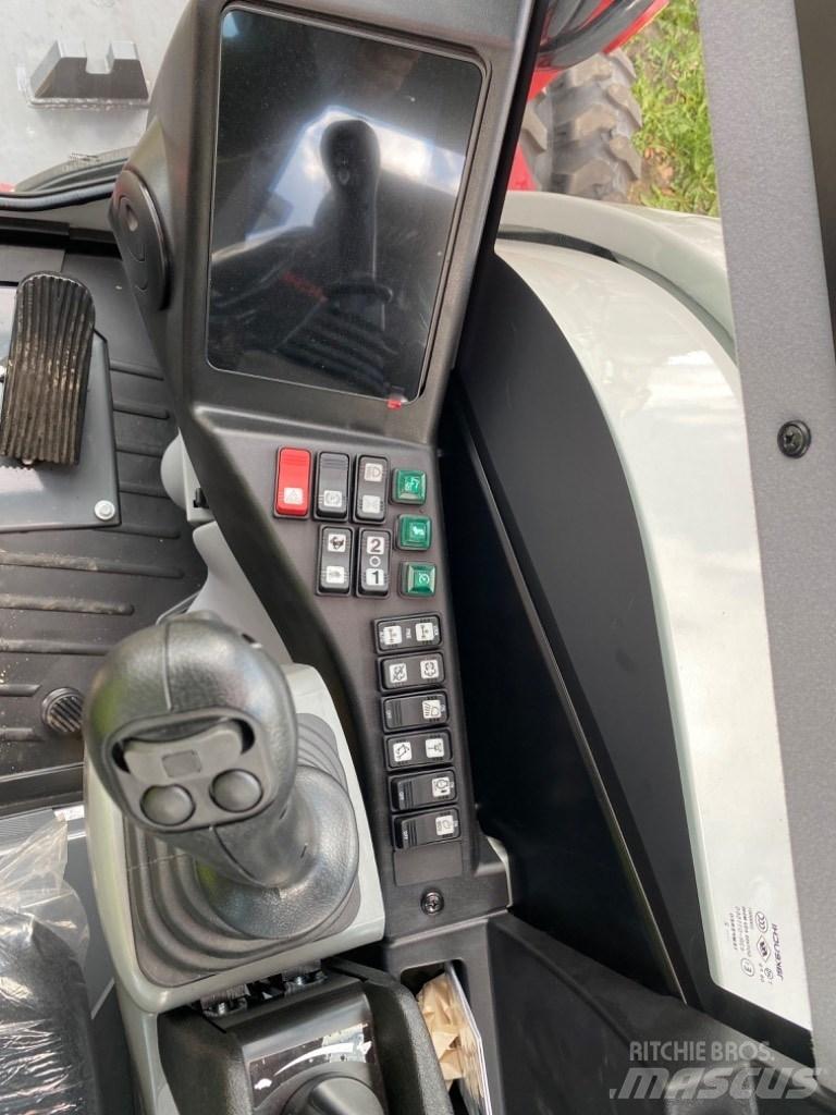 Takeuchi TB295W Pelle sur pneus