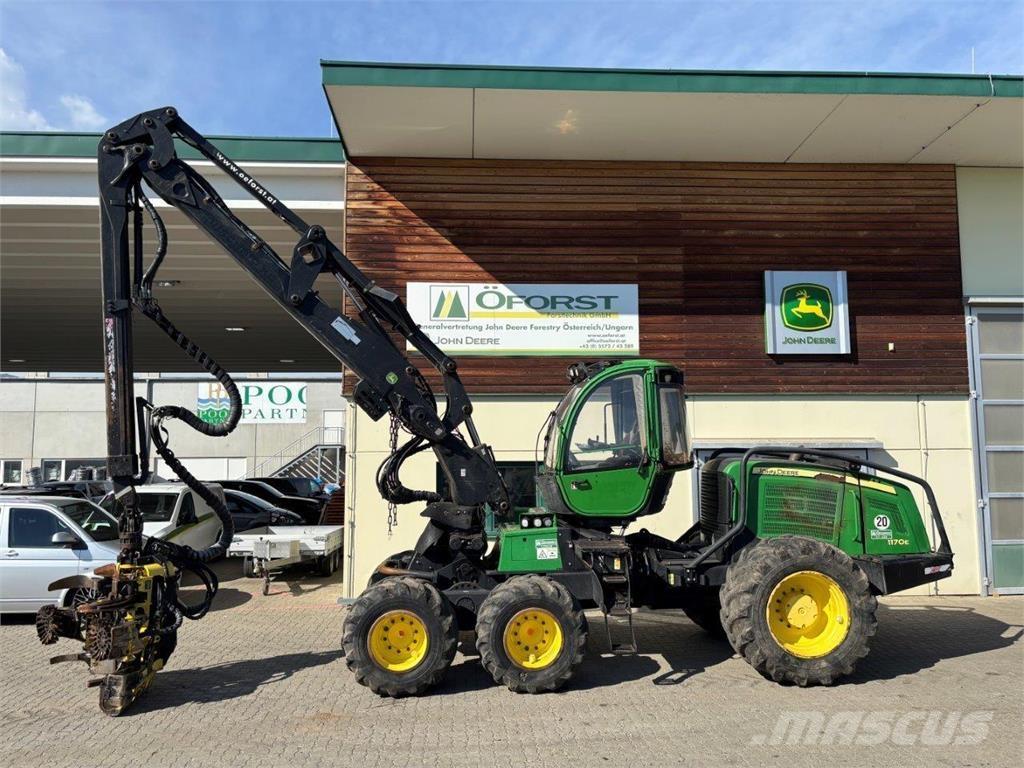 John Deere 1170 E Abatteuse