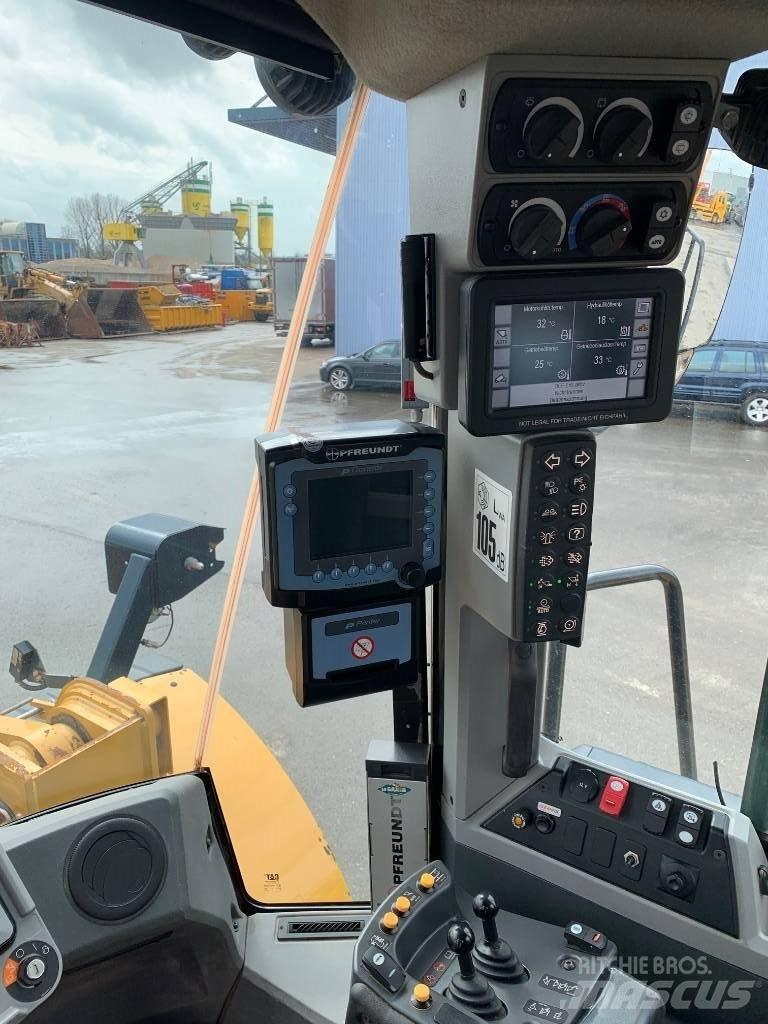 CAT 966 M XE Chargeuse sur pneus