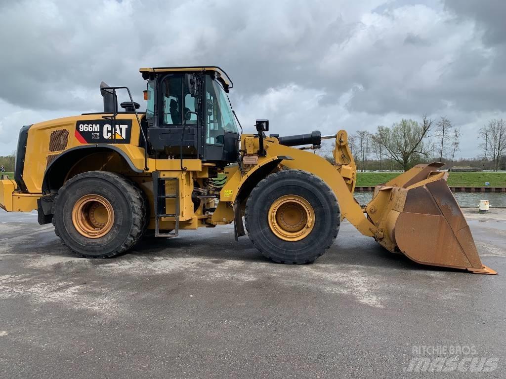 CAT 966 M XE Chargeuse sur pneus