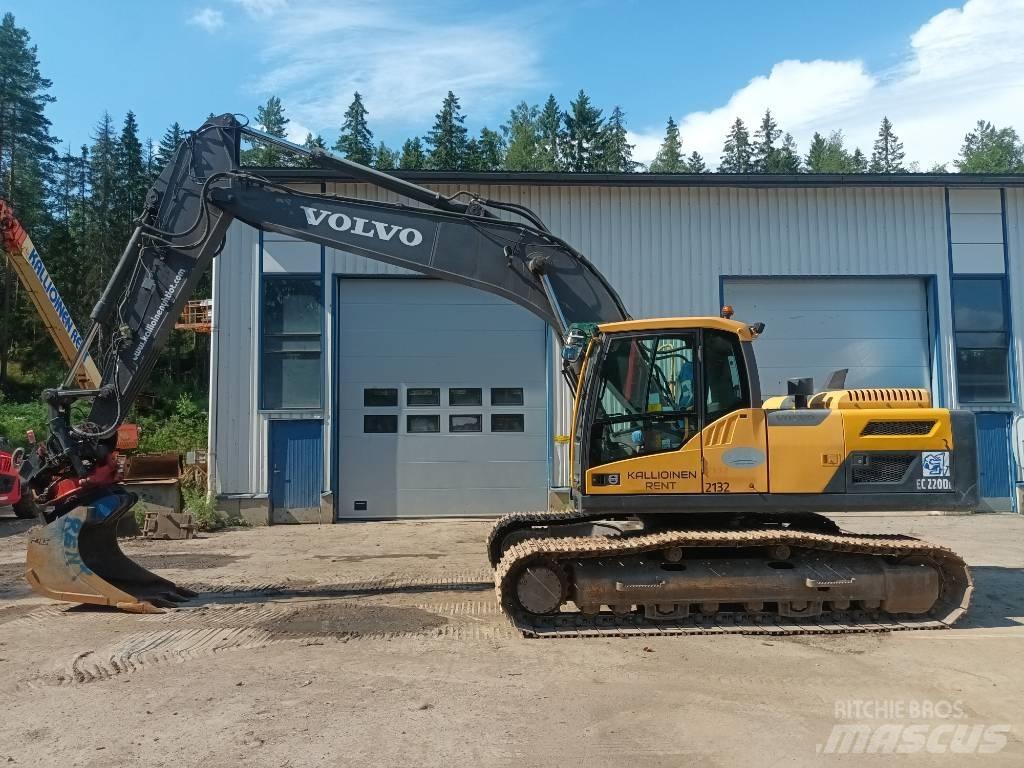 Volvo EC 220 DL Pelle sur chenilles