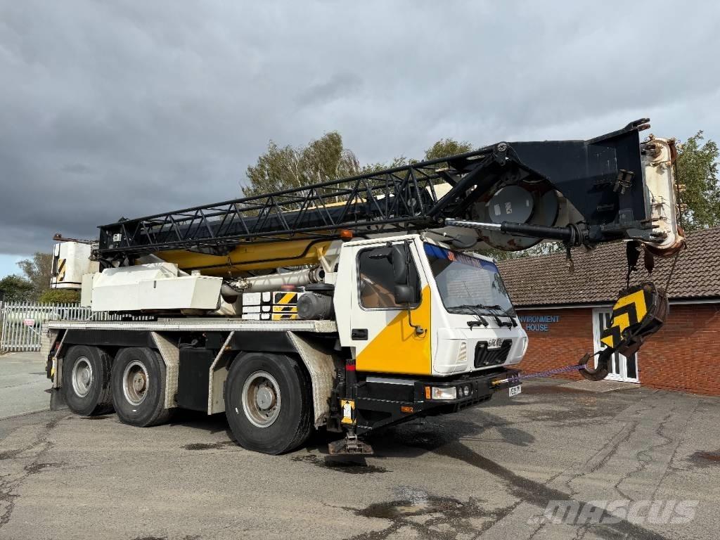 Grove GMK 3055 Grues tout terrain