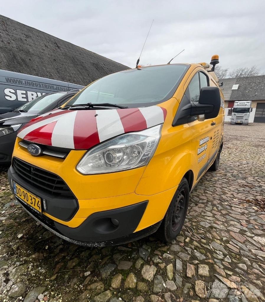 Ford Transit Custom Voiture