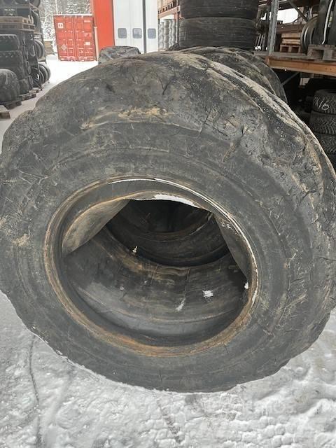 Nokian 710/45-26,5 Pneus, roues et jantes