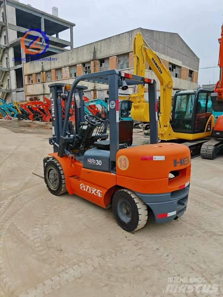 Heli CPCD 30 Chariots diesel