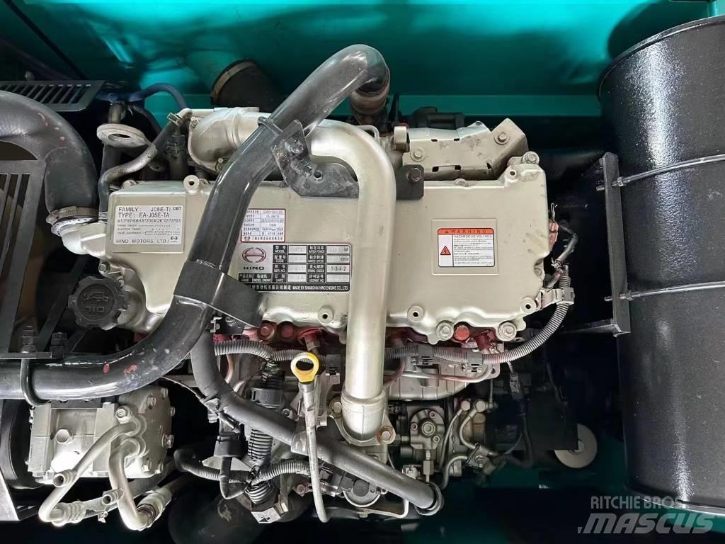 Kobelco SK200 Pelle sur chenilles