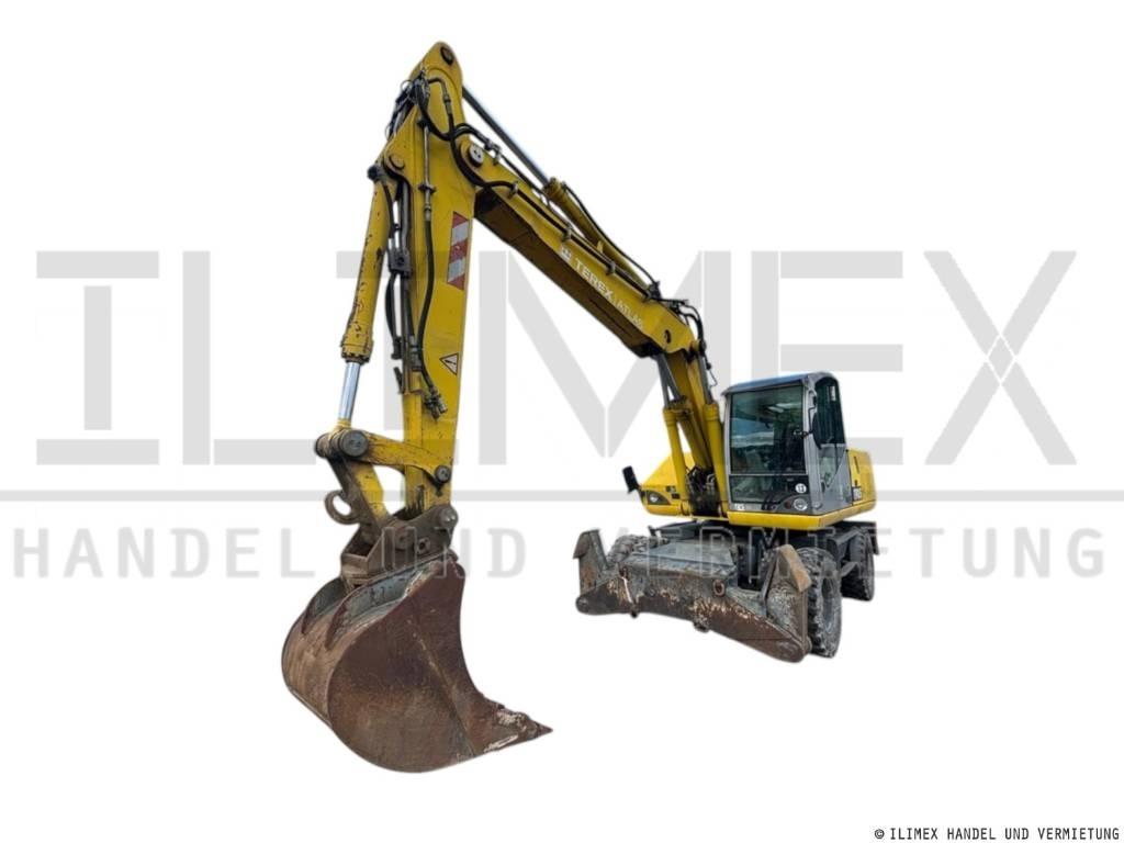 Atlas 1905 M Pelle sur pneus