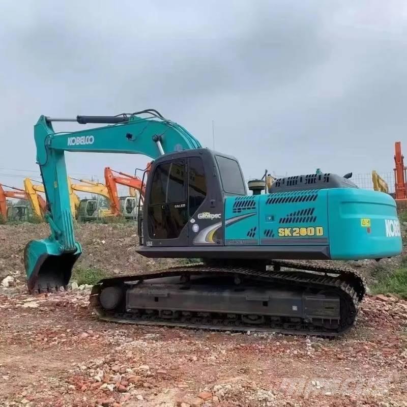 Kobelco SK260 Pelle sur chenilles