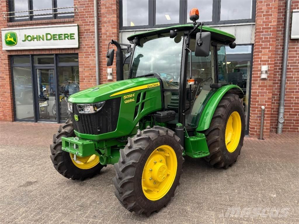 John Deere 5058E Tracteur