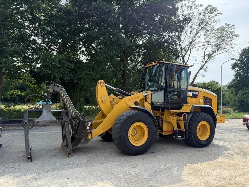 CAT 926M 4 Buckets Chargeuse sur pneus