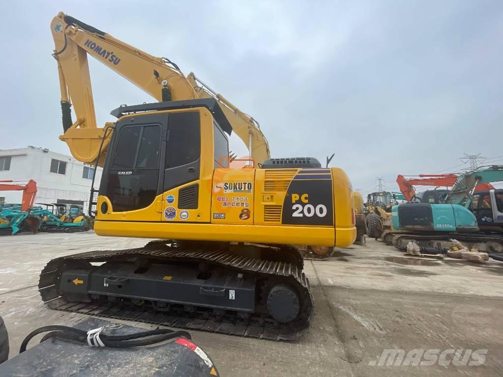 Komatsu PC 200-8 Pelle sur chenilles