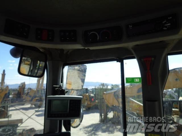 CAT 938M Chargeuse sur pneus