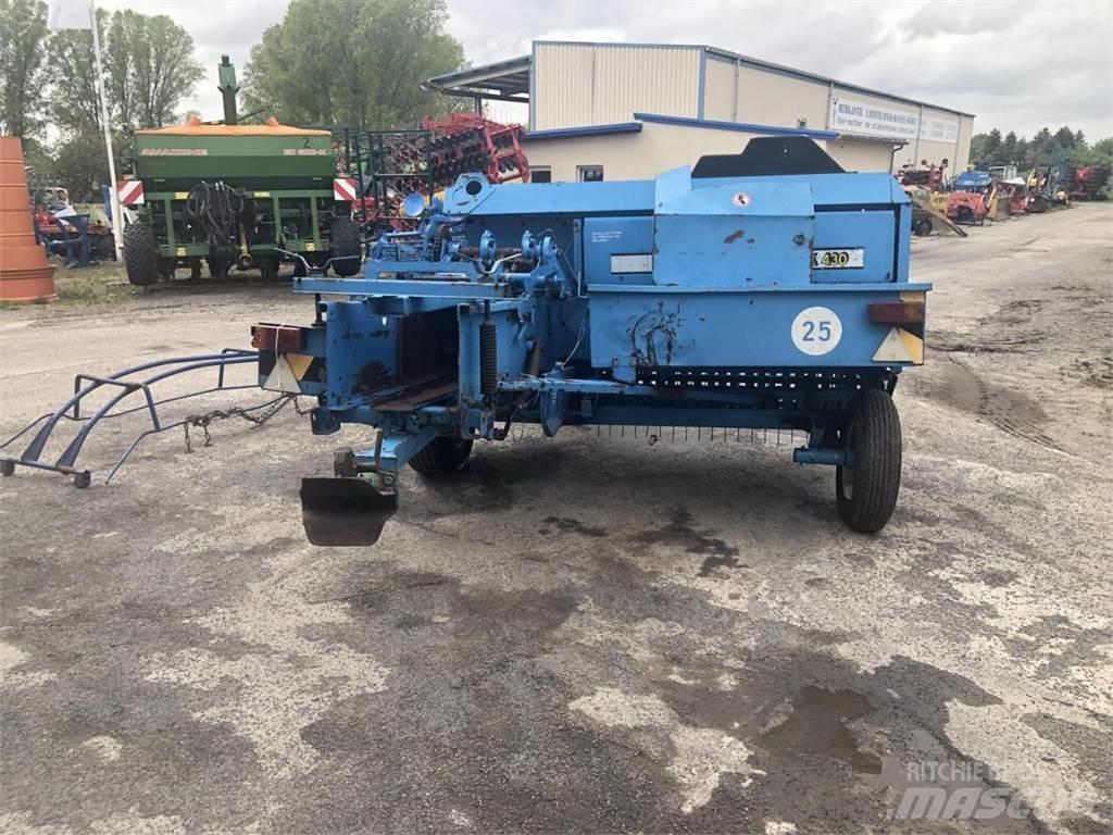 Fortschritt K 430 Presse cubique