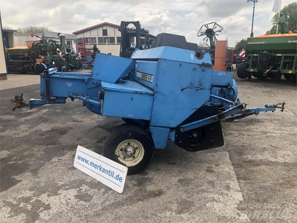 Fortschritt K 430 Presse cubique