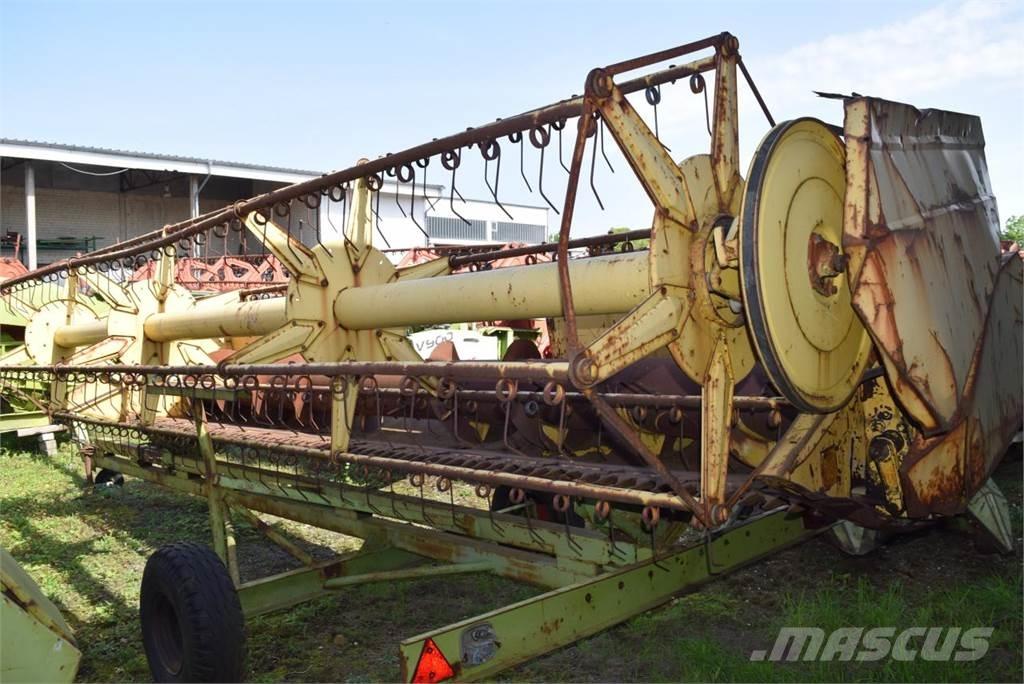 New Holland TF 42 Moissonneuse batteuse