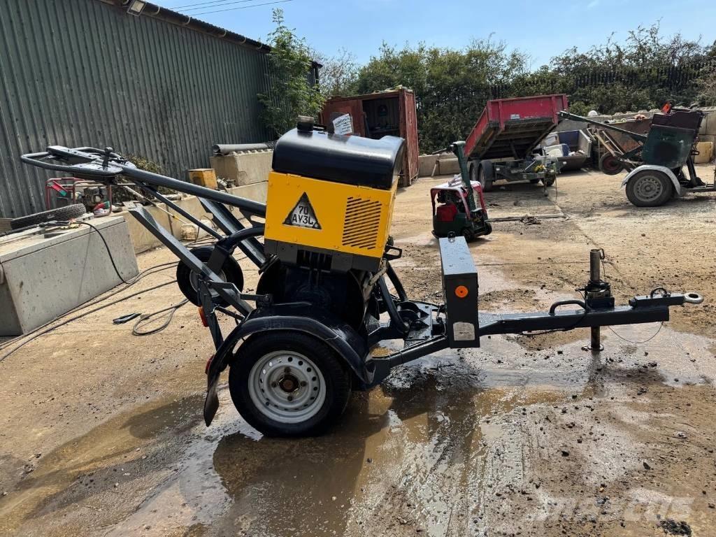 Mecalac MBR71 Rouleaux monocylindre