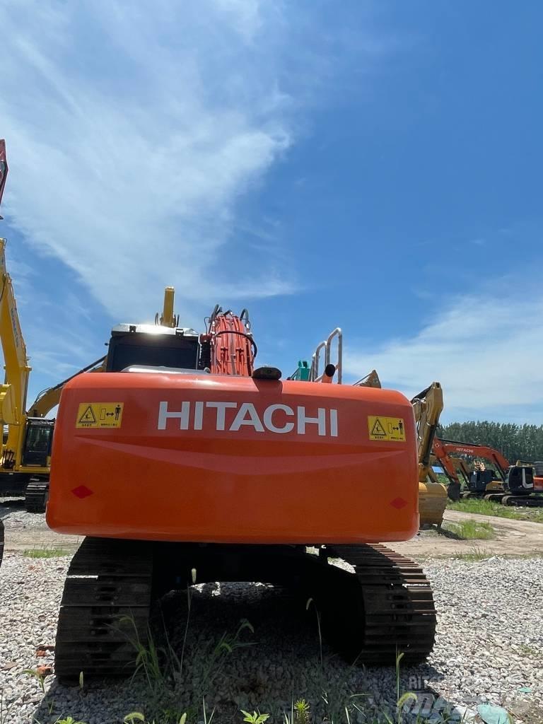 Hitachi ZX 200 Pelle sur chenilles