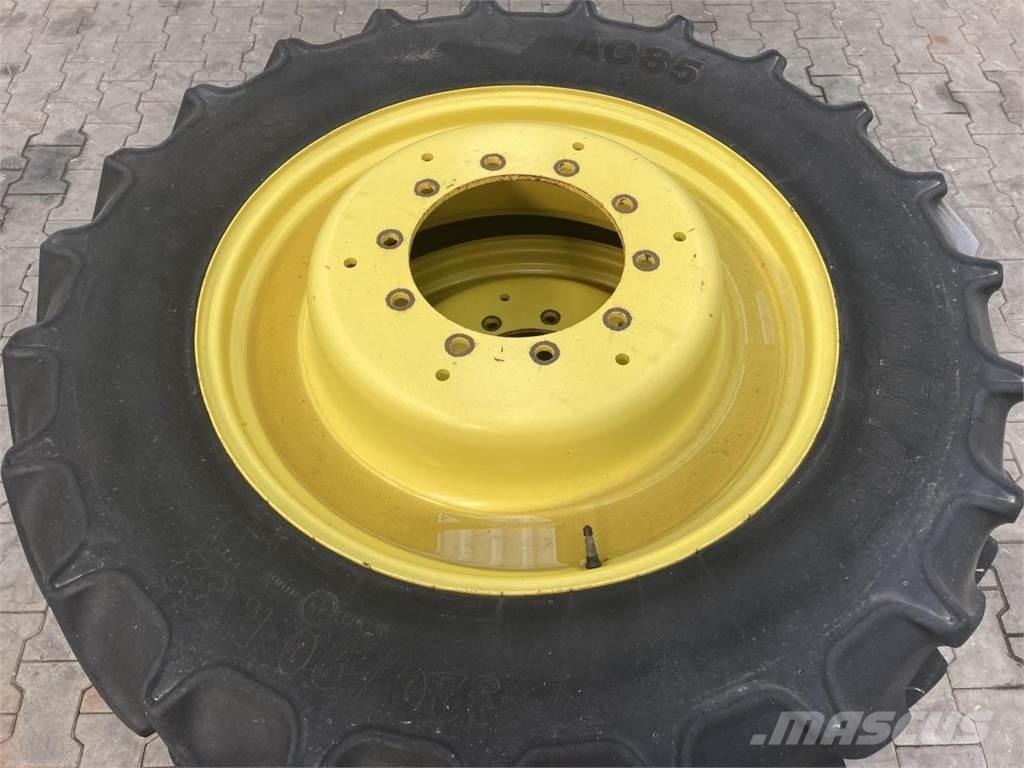 Mitas 320/90R32 Pneus, roues et jantes