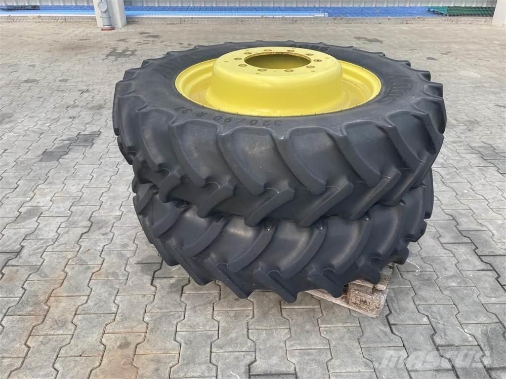 Mitas 320/90R32 Pneus, roues et jantes