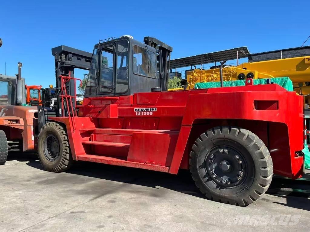 Mitsubishi FD 30 T Chariots diesel