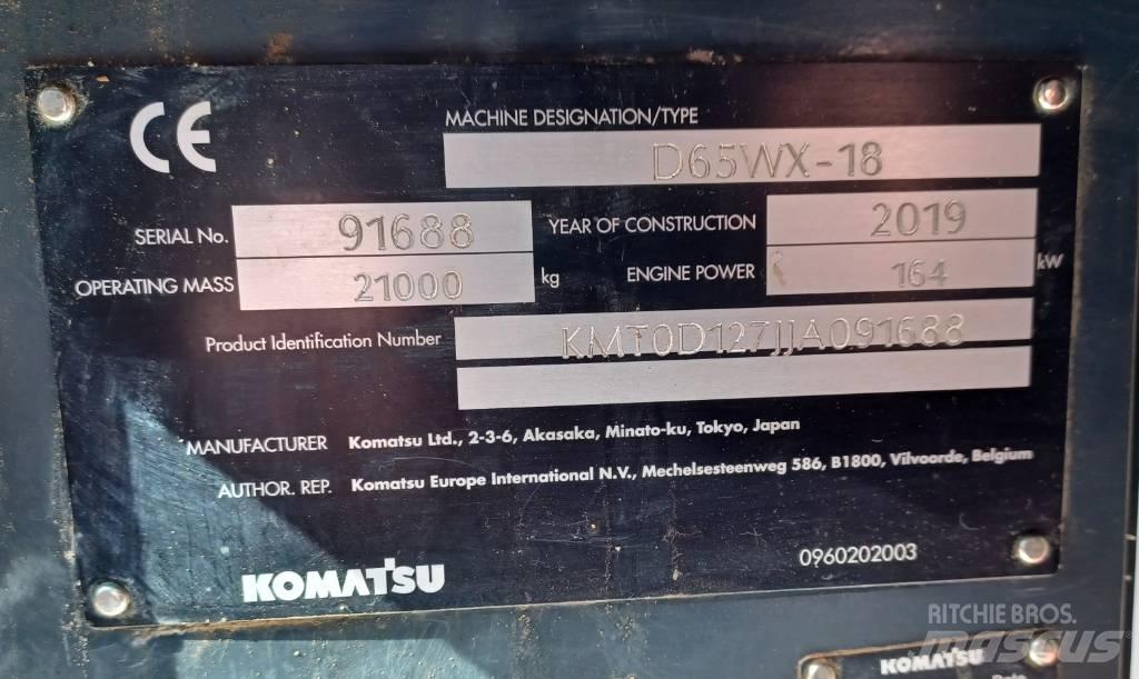 Komatsu D65WX-18 Bouteurs sur chenilles