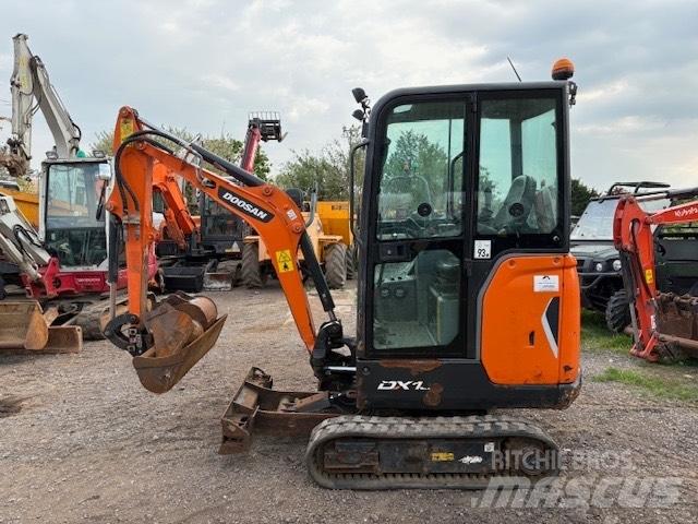 Doosan DX 19 Mini pelle < 7t