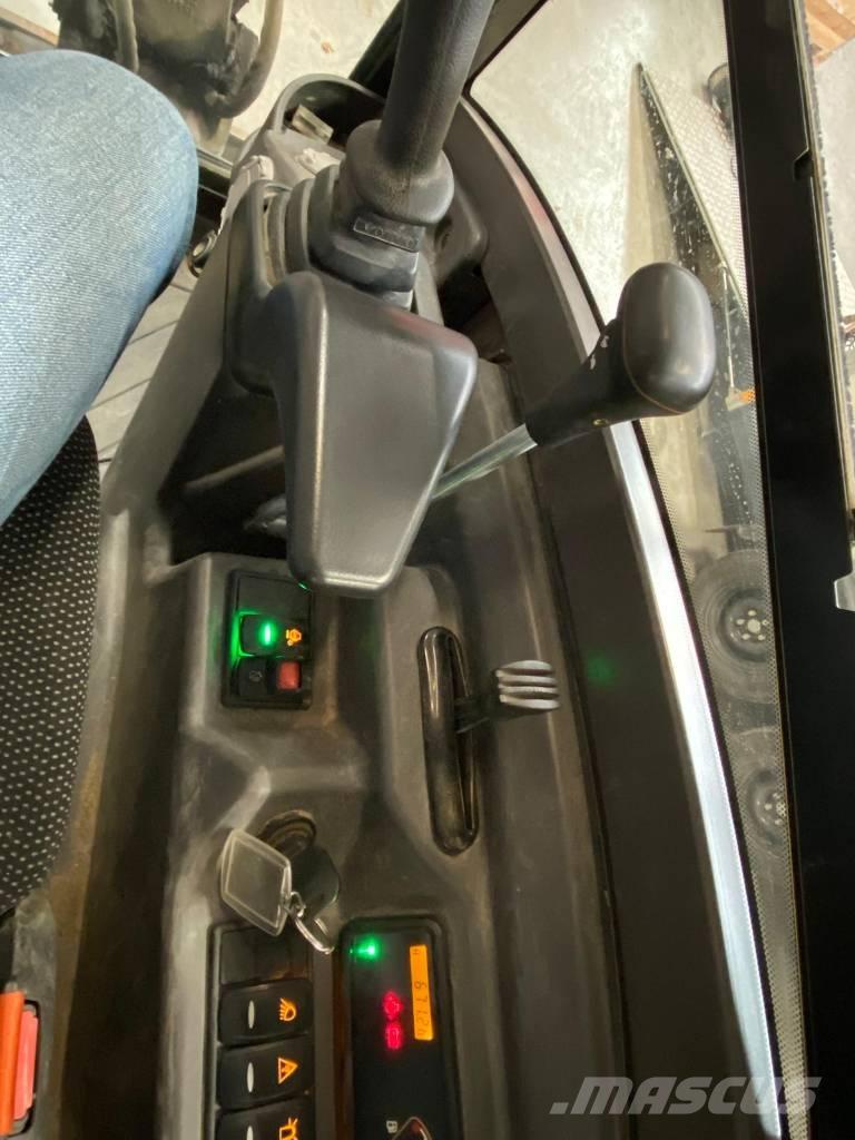 Volvo ERC 25 D Mini pelle < 7t