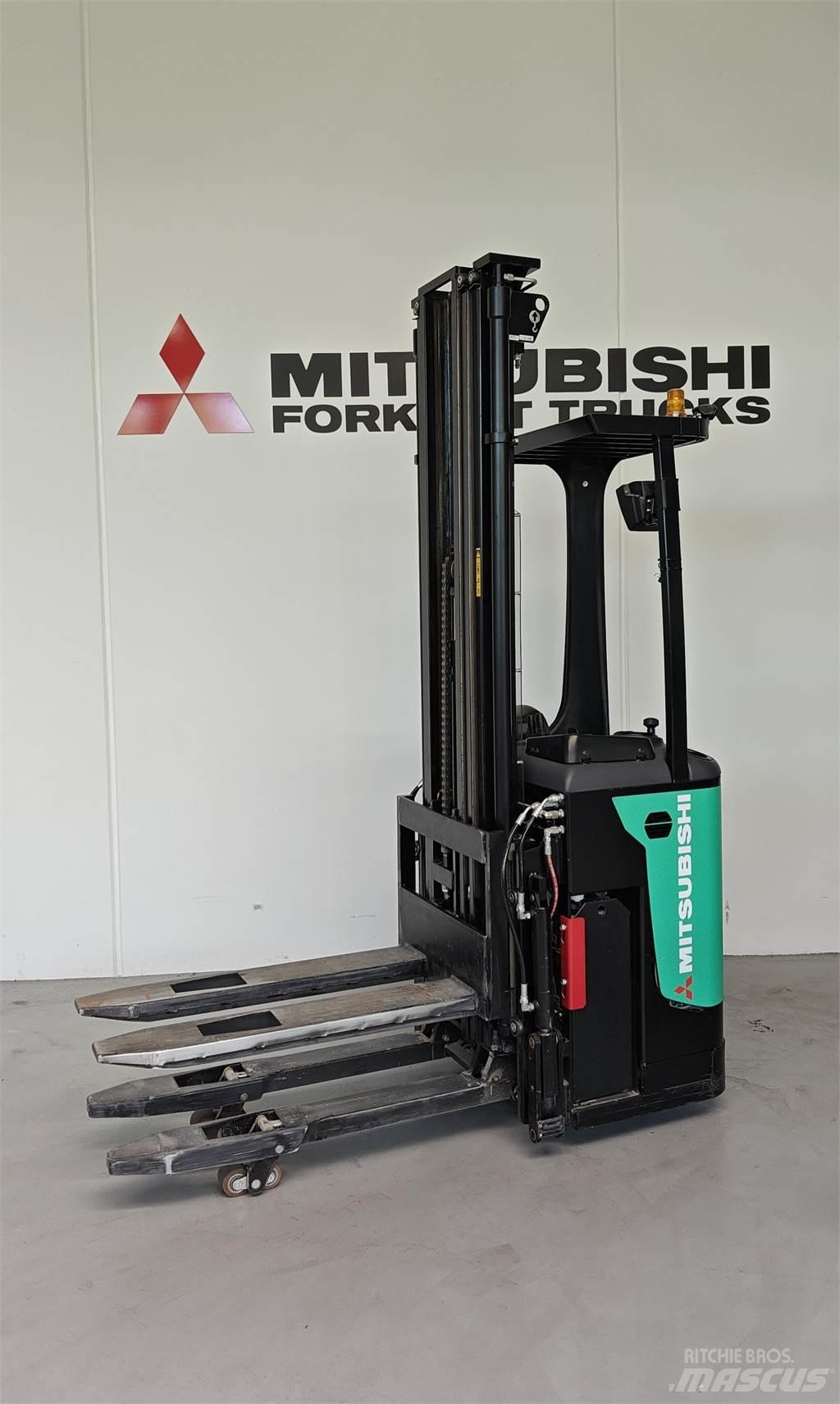 Mitsubishi SBR16NI Transpalette accompagnant porté debout