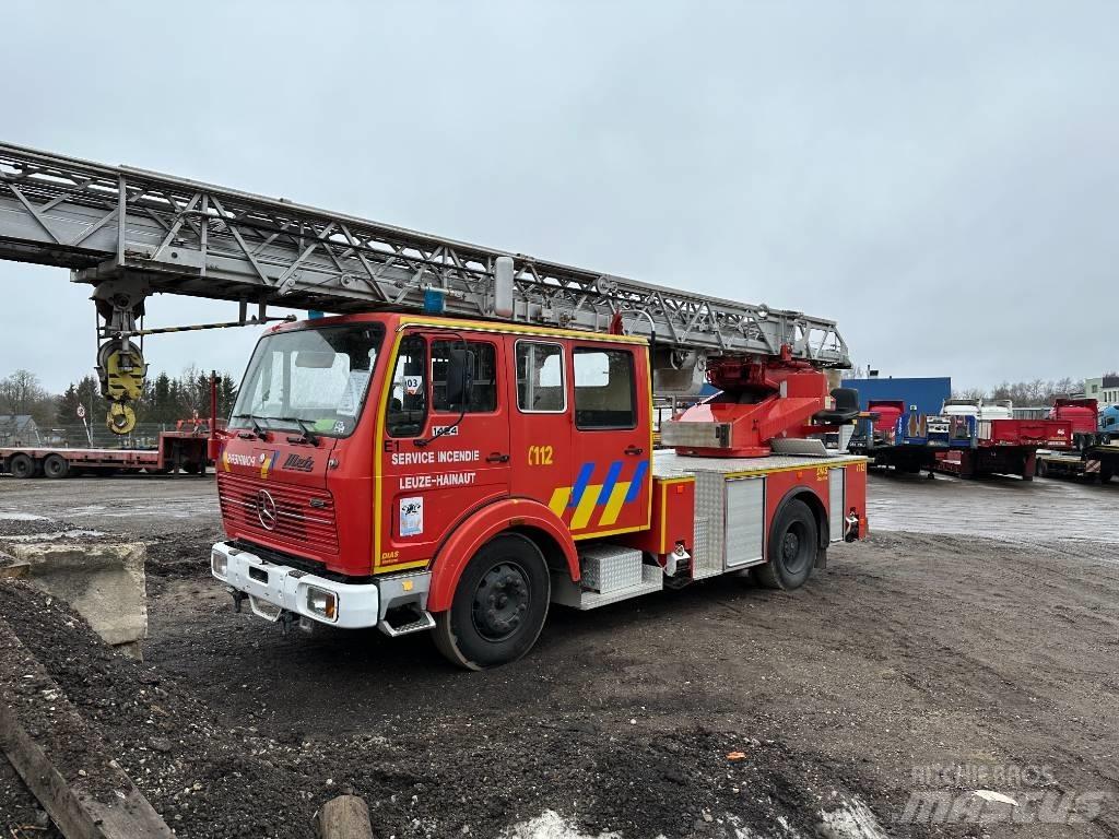Mercedes-Benz 1424F Camion de pompier
