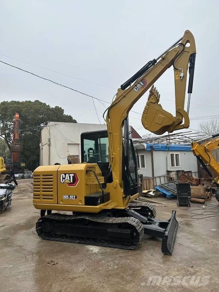 CAT 305.5 Mini pelle < 7t
