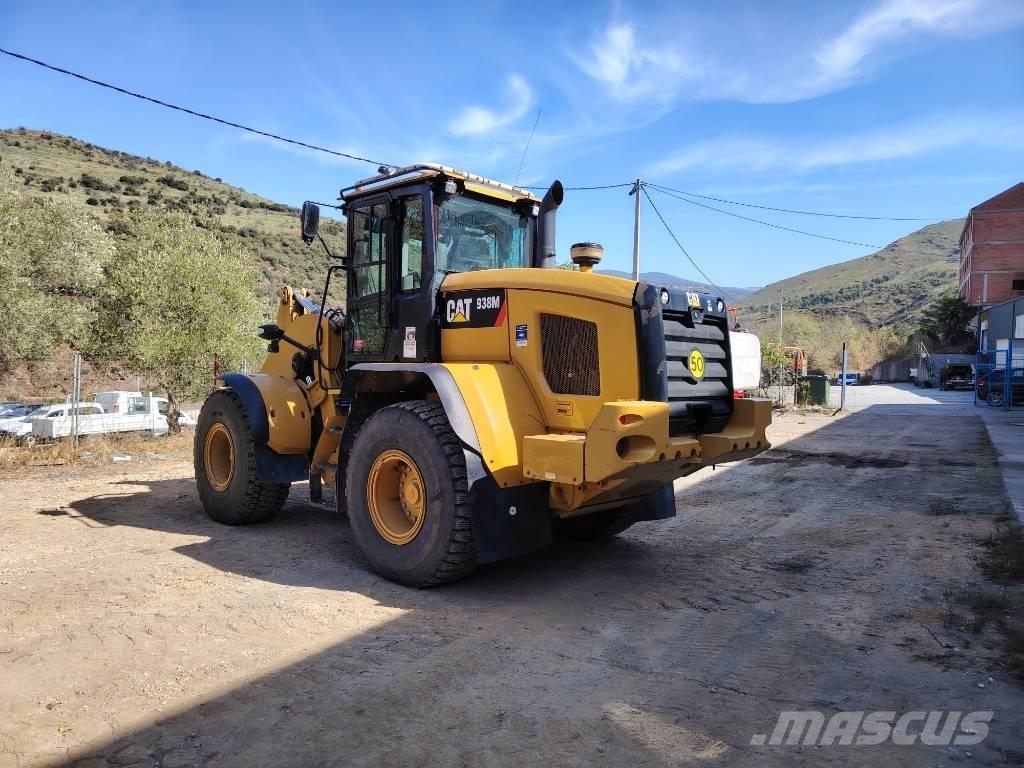 CAT 938 M Chargeuse sur pneus