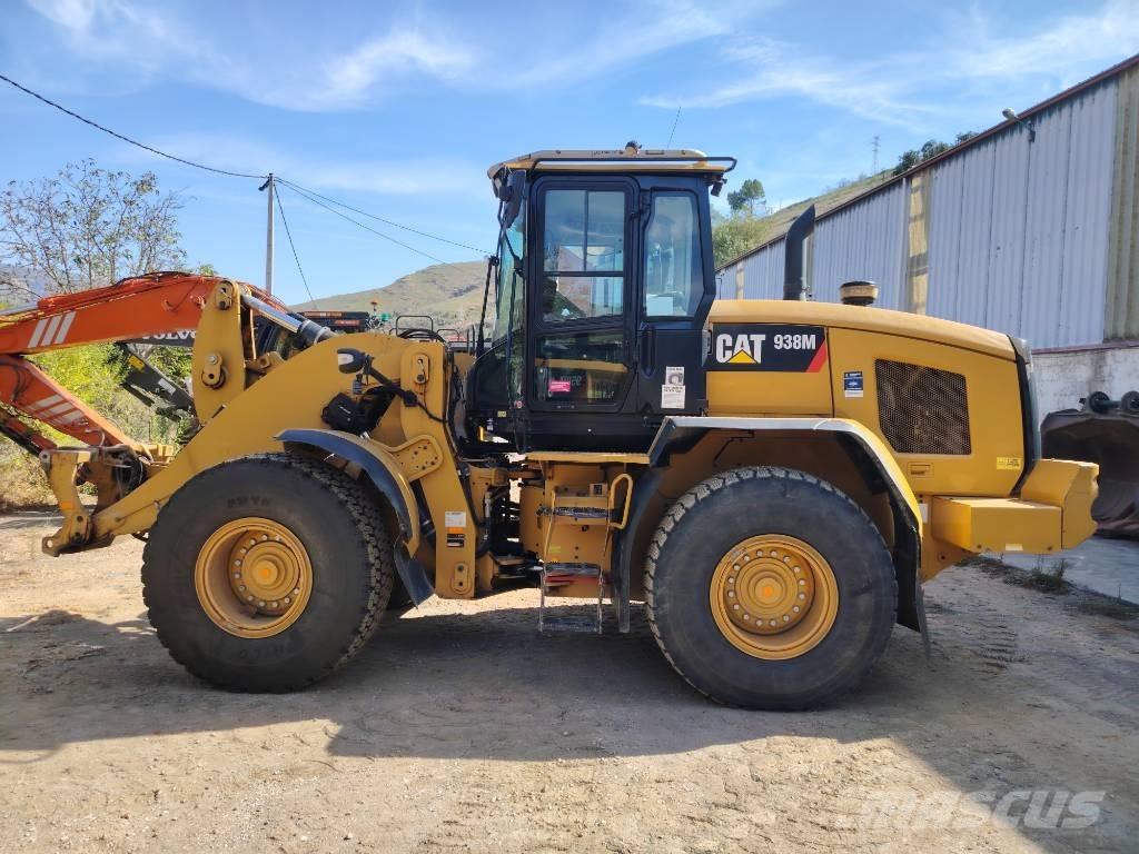 CAT 938 M Chargeuse sur pneus
