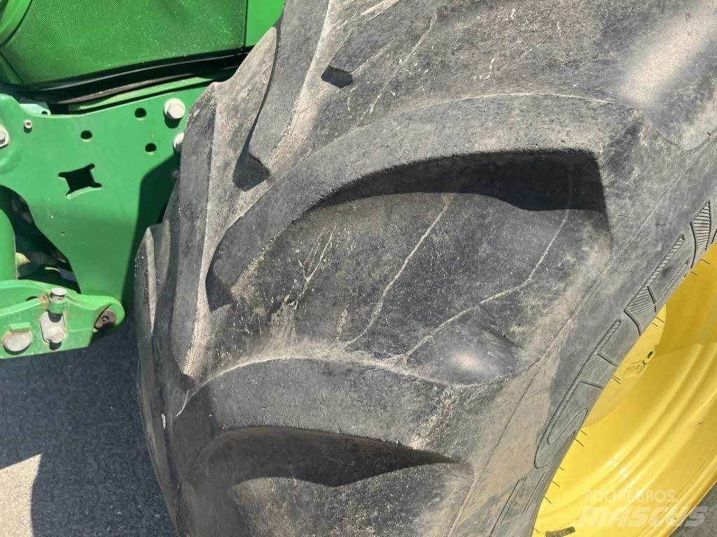 John Deere 6210R Tracteur