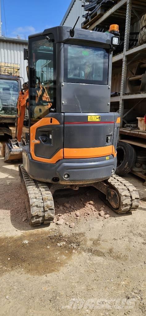 Develon DX 27 Z-7 Mini pelle < 7t