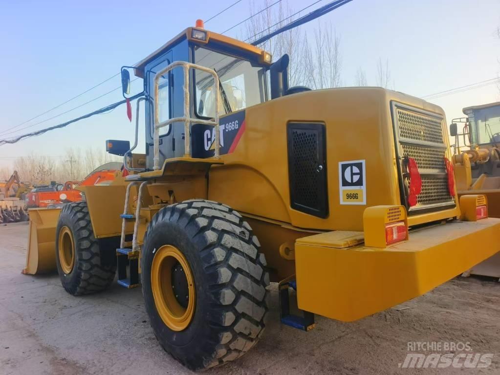 CAT 966G Chargeuse sur pneus
