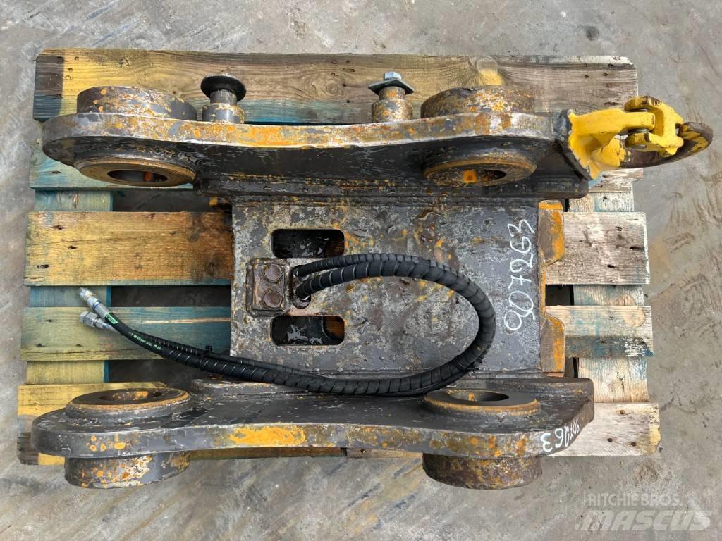 SMP S70 - 323D Attache rapide pour godet