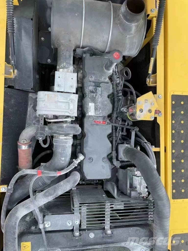 Komatsu PC220-8 Pelle sur chenilles